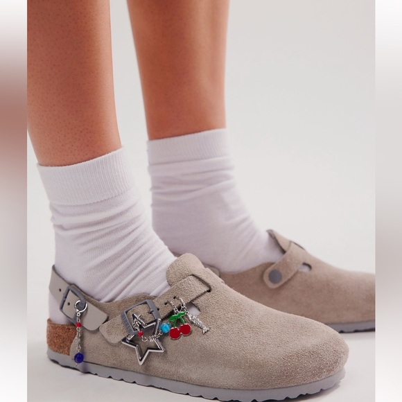 NWT Free People Shoe Charm and Pin Pack - Picture 5 of 8